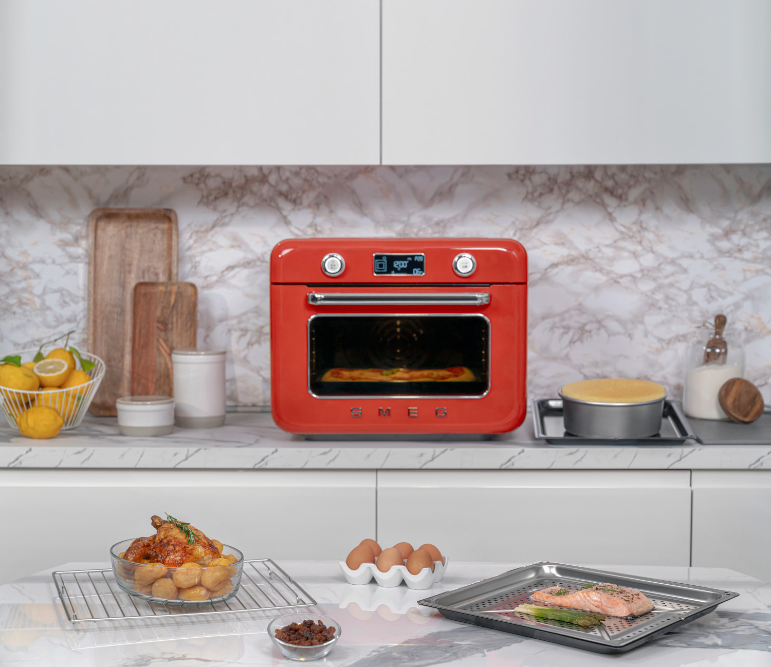 SMEG GALILEO 10-AZ 1-BEN MULTIFUNKCIÓS ASZTALI SÜTŐ, 50-es évek retro design, piros