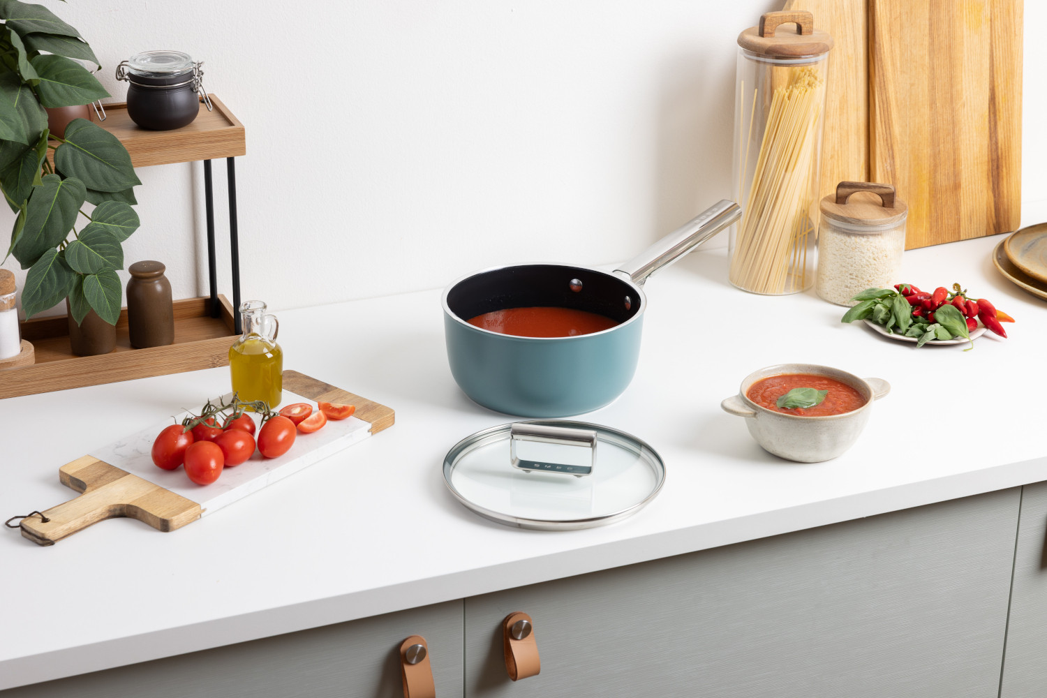 SMEG SZÓSZOS EDÉNY ÜVEG FEDŐVEL, 20 cm, matt smaragdzöld