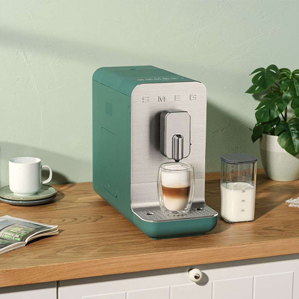 Smeg BCC13 automata kávéfőző automata tejhabosítóva