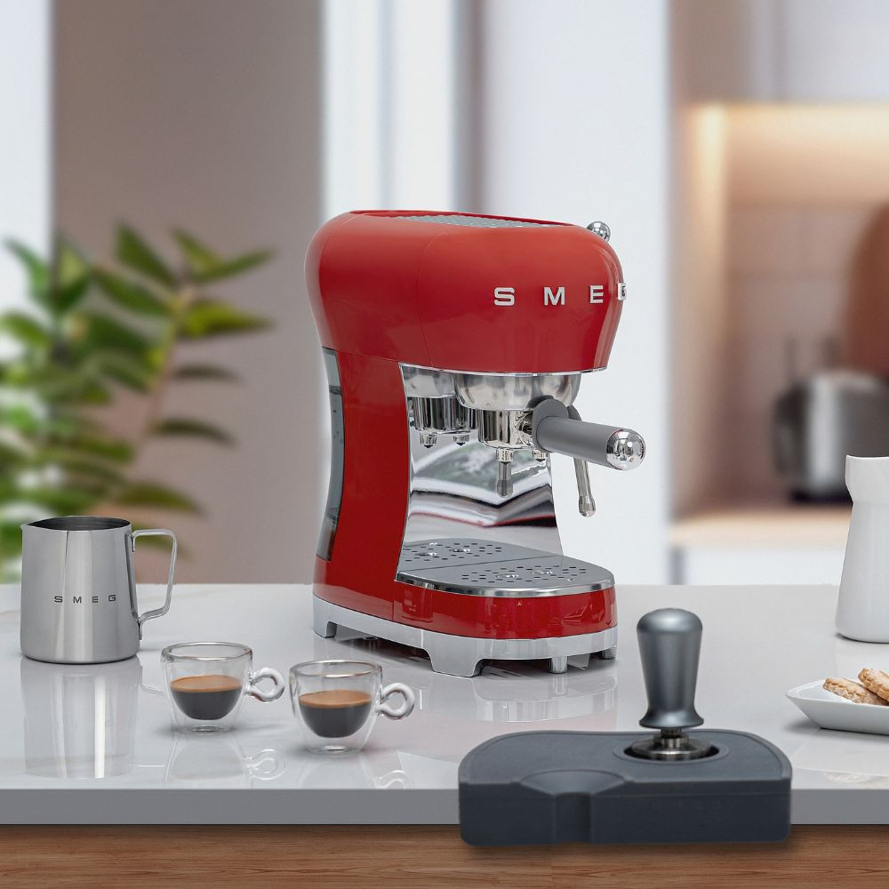 Smeg piros espresso kávégép