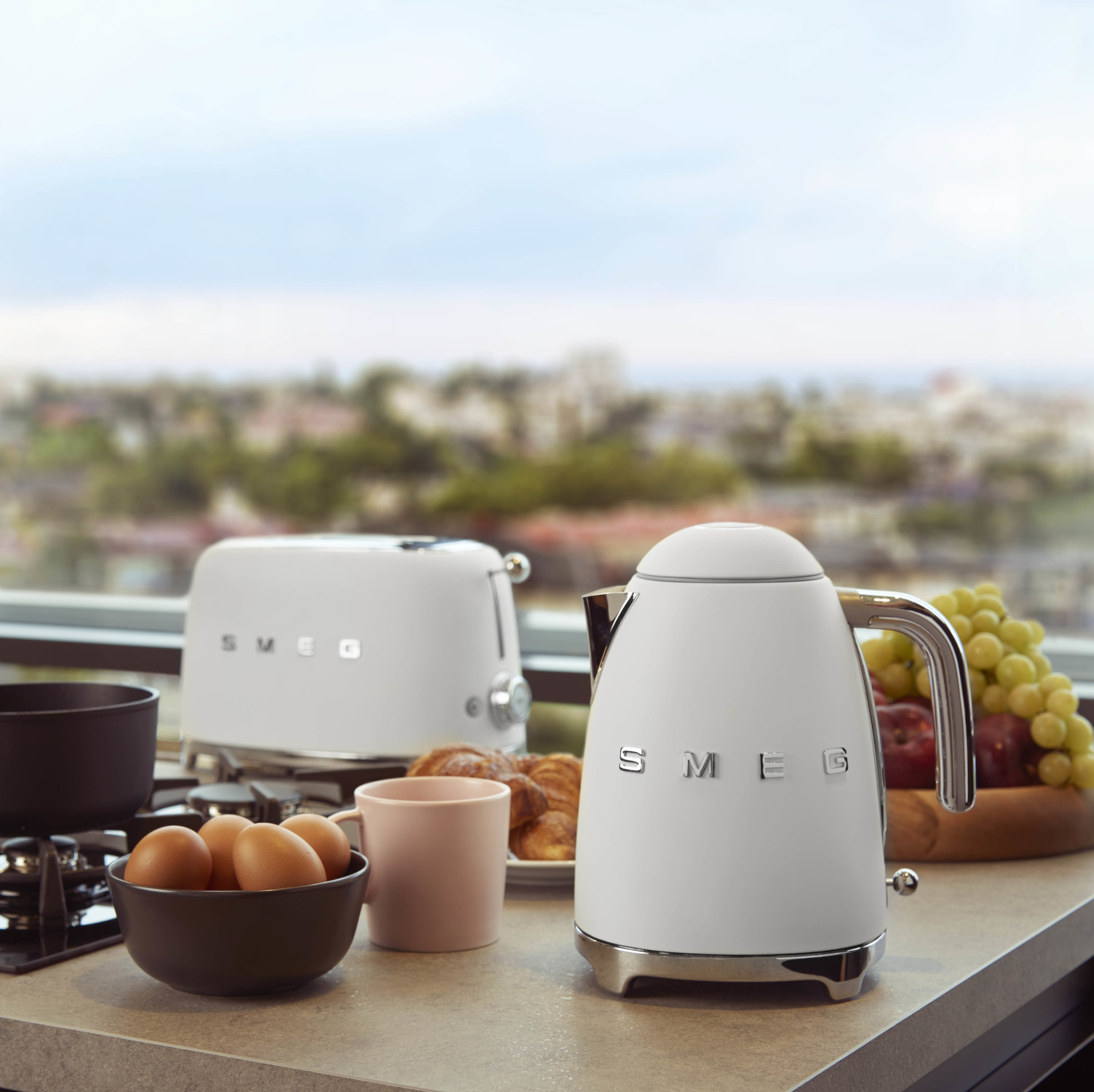 Smeg matt fehér kenyérpirító és vízforraló