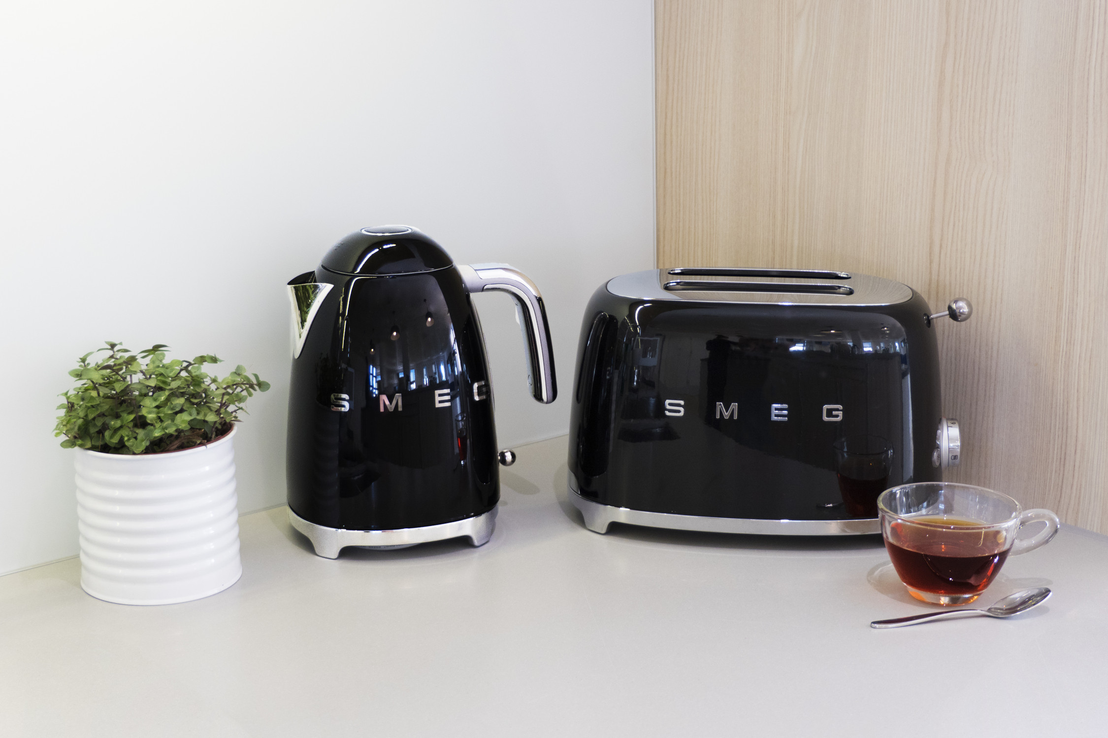 Smeg fekete reggeliző szett