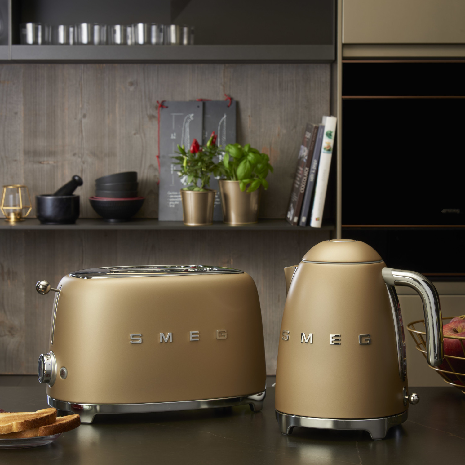 Smeg matt pezsgő reggeliző szett